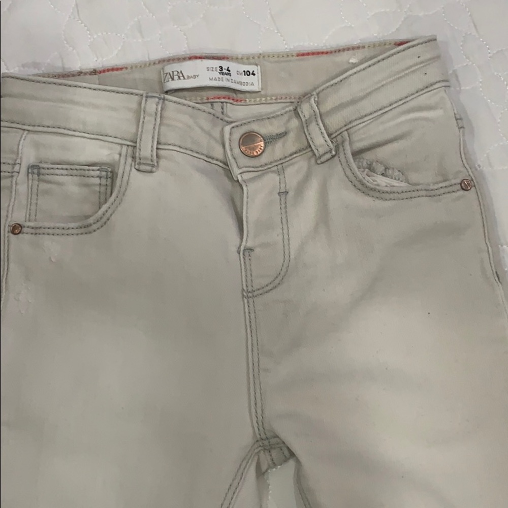 Jean - Picture 2 of 2